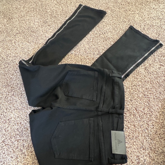 Black Paper Money jeans with zippers - Picture 3 of 3